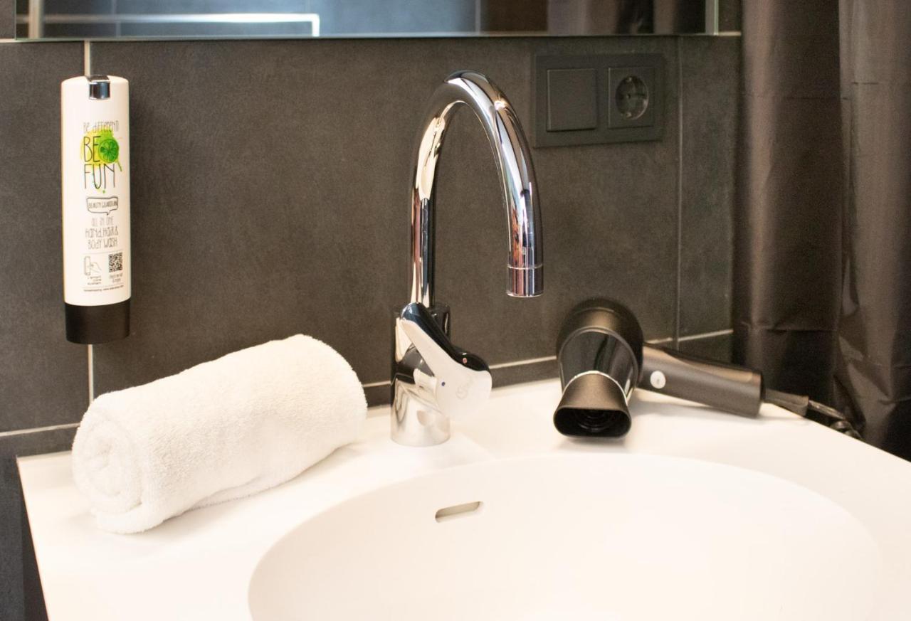 Tu Hotel By Wmm Hotels Tuningen Eksteriør bilde